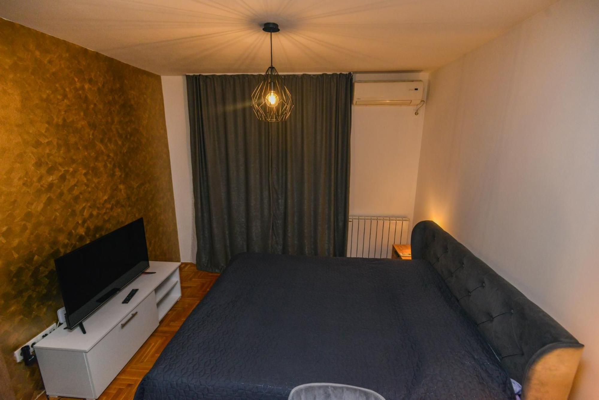 Elite 02 Premium * Sarajevo